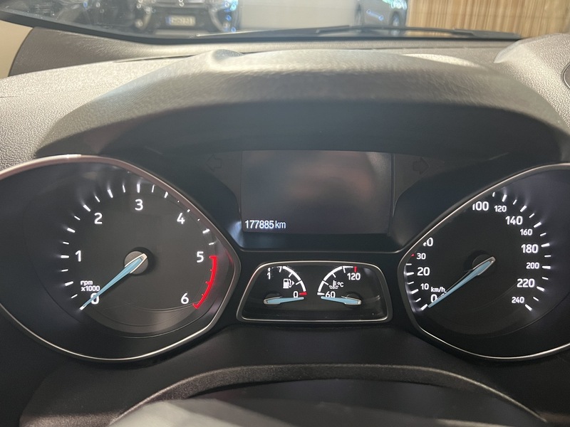 Ford Kuga vaihtoauto