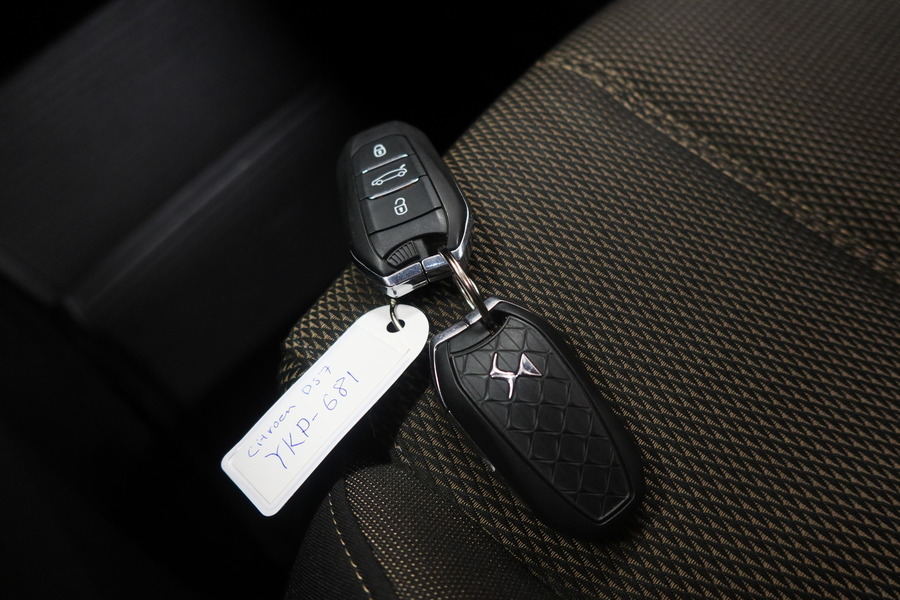 DS 7 Crossback vaihtoauto