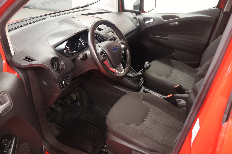 Ford Transit Courier vaihtoauto