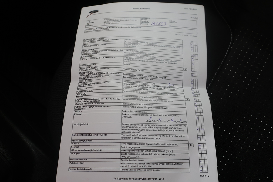 Ford Transit Courier vaihtoauto