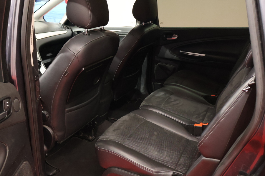 Ford S-MAX vaihtoauto