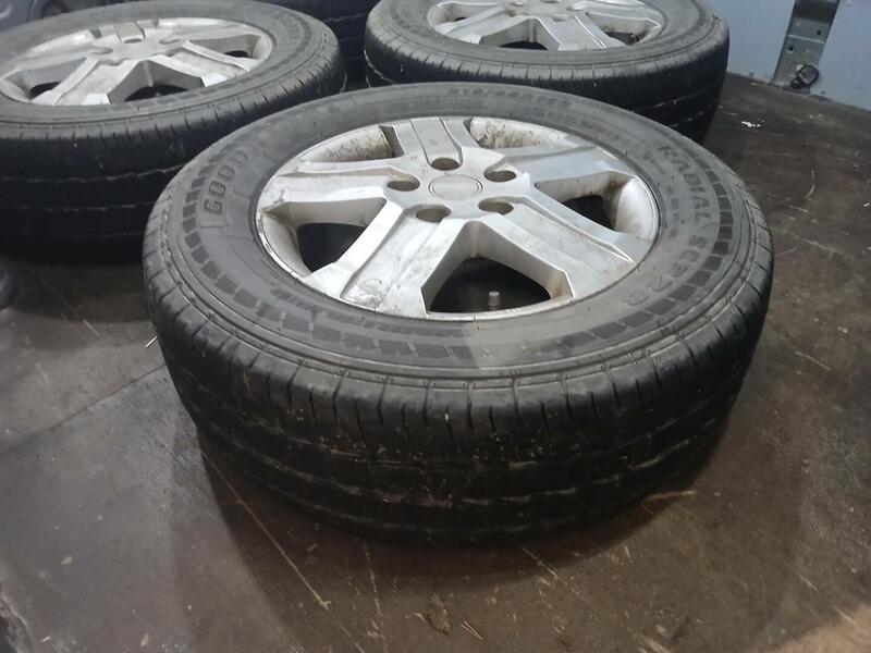 Opel Vivaro vaihtoauto