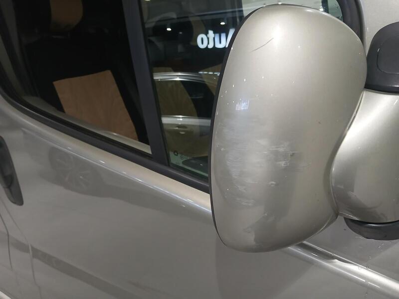 Opel Vivaro vaihtoauto