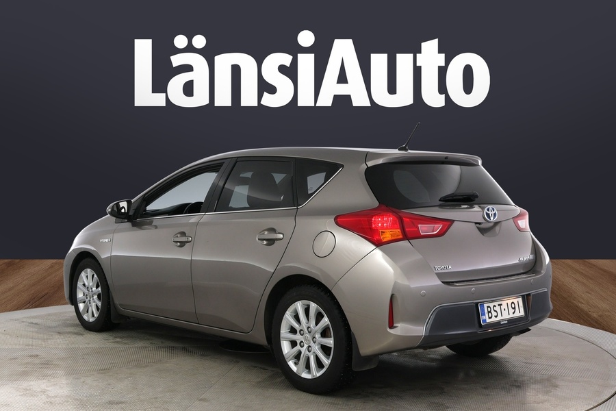 Toyota Auris vaihtoauto