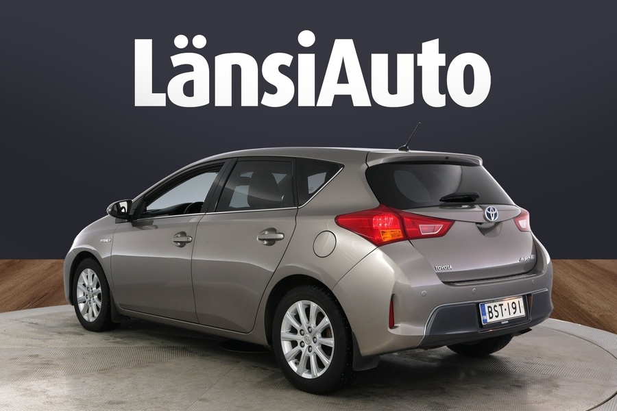 Toyota Auris vaihtoauto