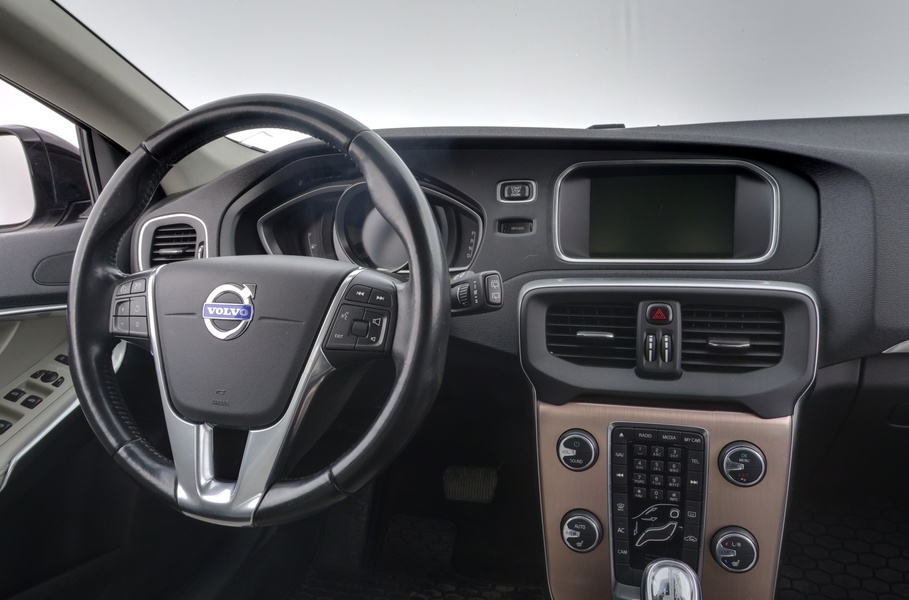 Volvo V40 Cross Country vaihtoauto