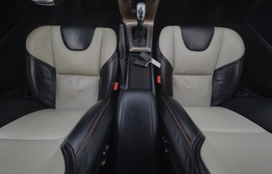 Volvo V40 Cross Country vaihtoauto