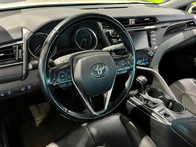 Toyota Camry vaihtoauto