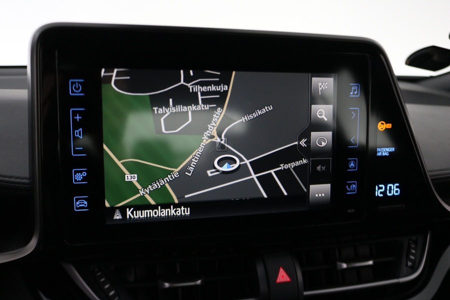 Toyota C-HR vaihtoauto