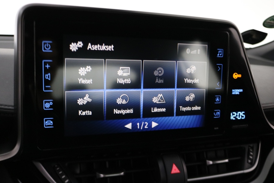 Toyota C-HR vaihtoauto