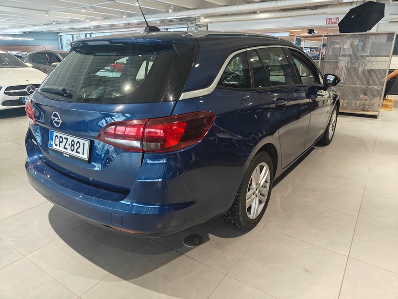 Opel Astra vaihtoauto