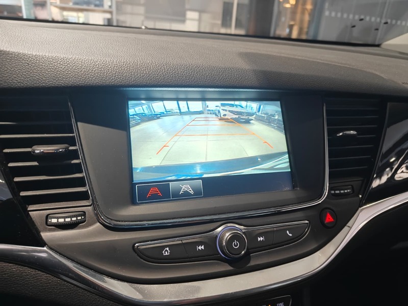 Opel Astra vaihtoauto