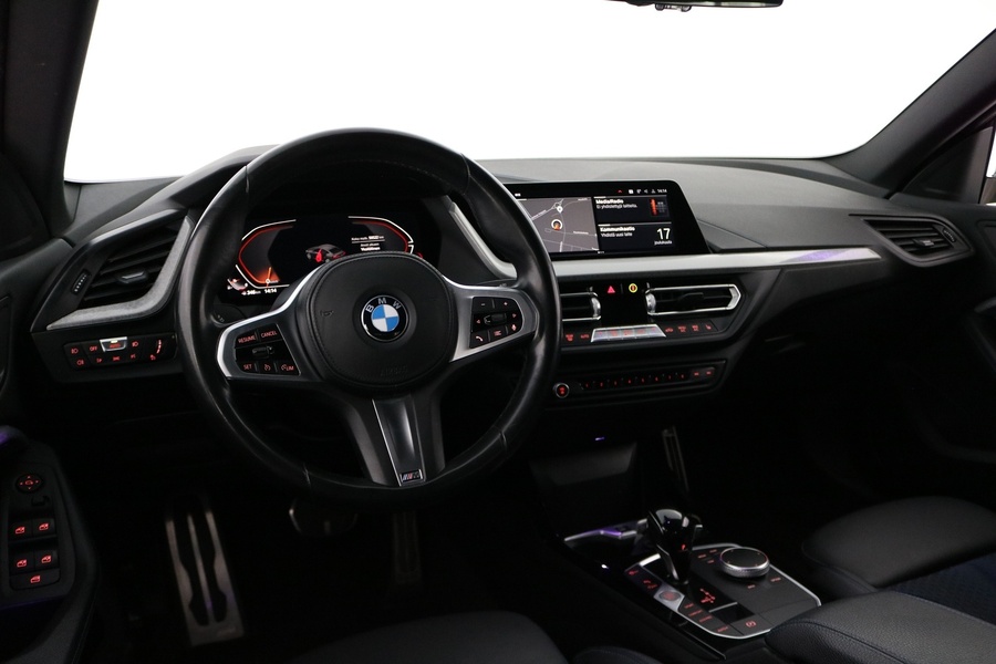 BMW 218 vaihtoauto