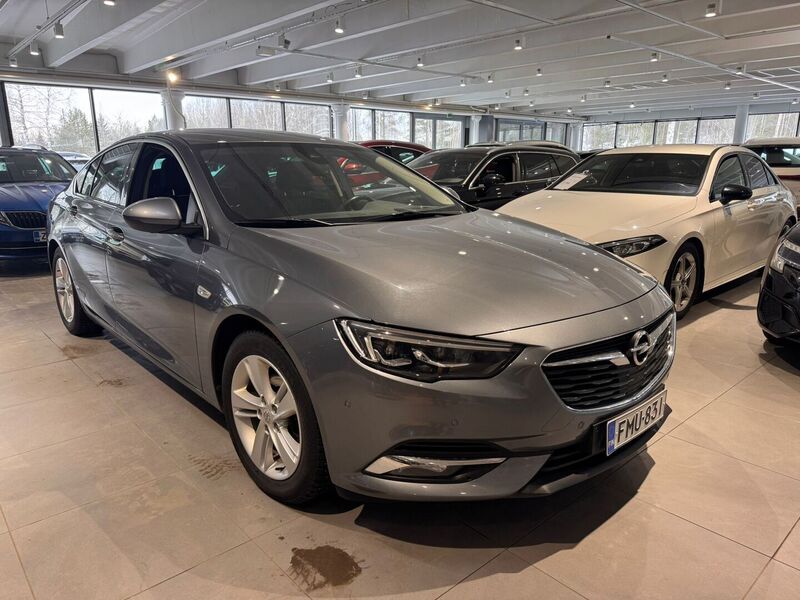 Opel Insignia vaihtoauto