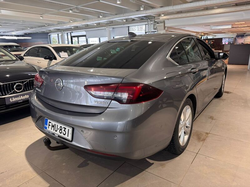 Opel Insignia vaihtoauto