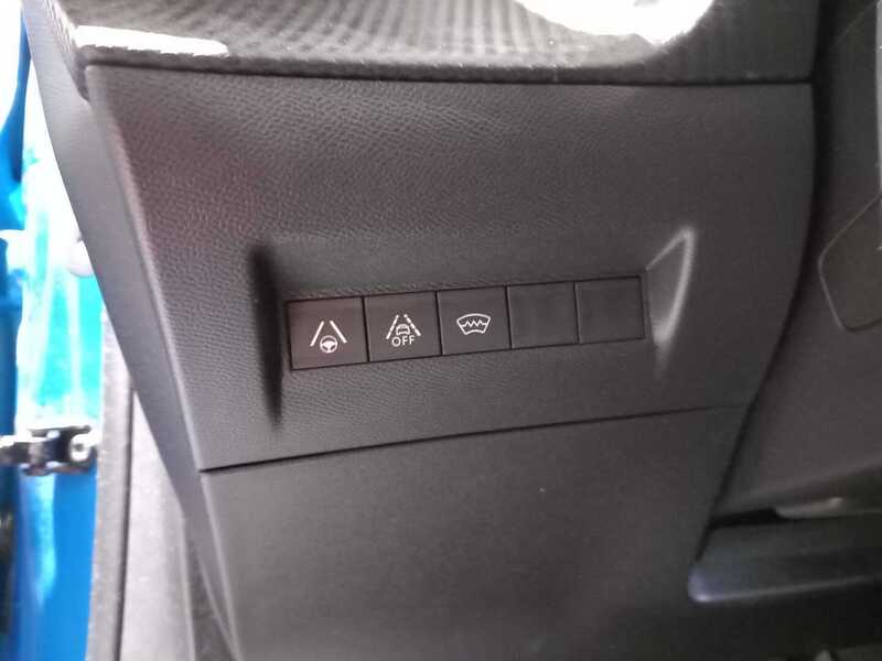 Peugeot 208 vaihtoauto