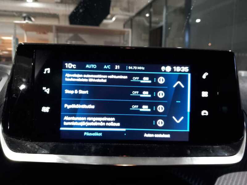 Peugeot 208 vaihtoauto