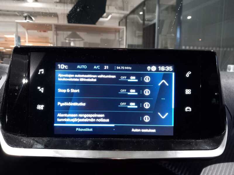 Peugeot 208 vaihtoauto