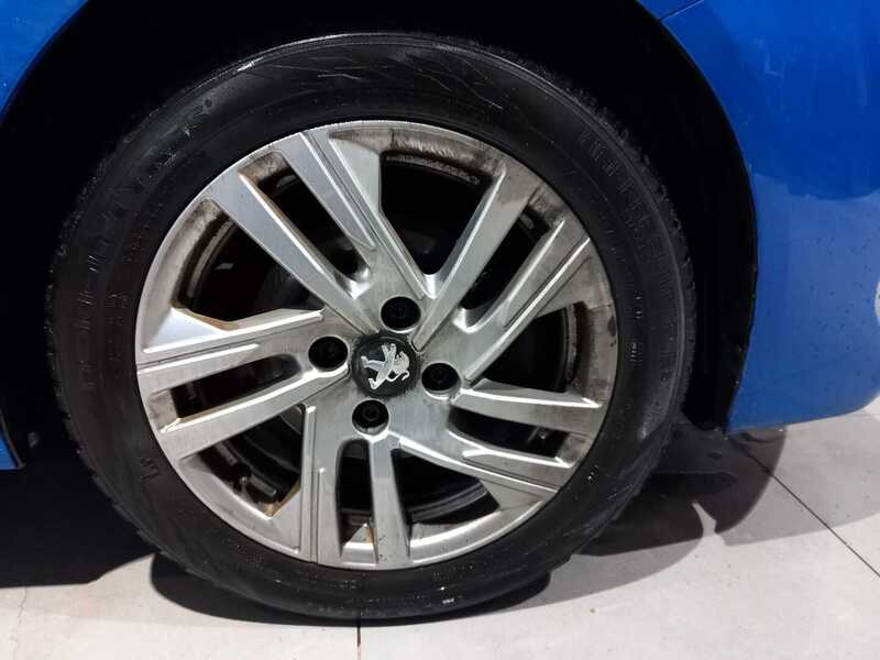 Peugeot 208 vaihtoauto