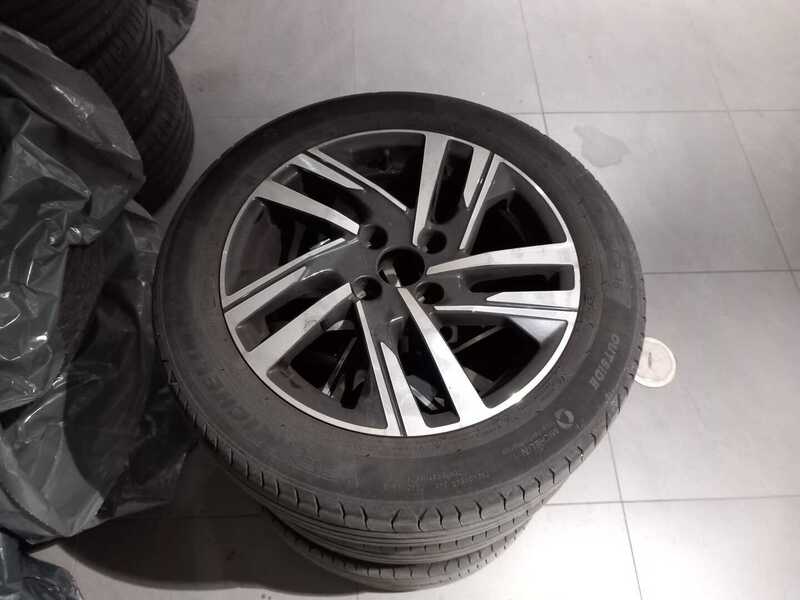 Peugeot 208 vaihtoauto