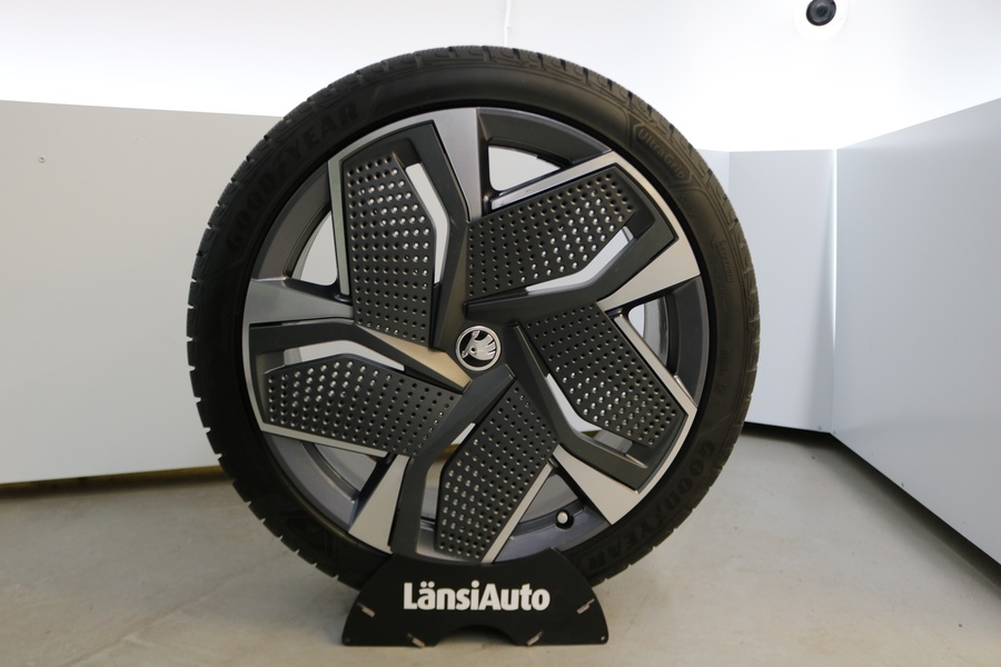 Skoda Enyaq vaihtoauto
