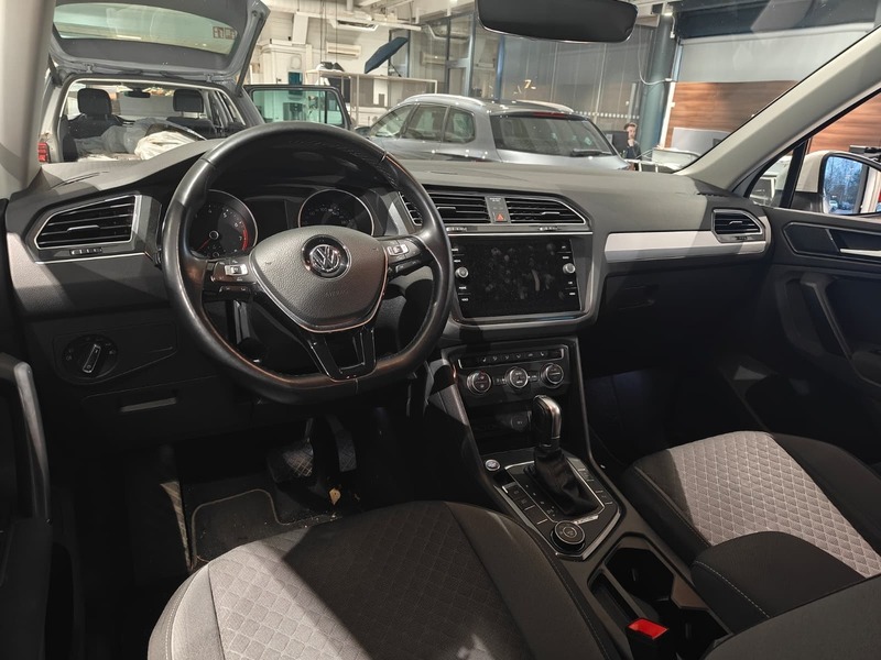 Volkswagen Tiguan vaihtoauto