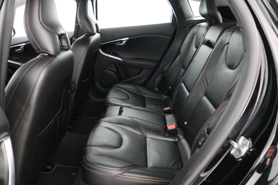 Volvo V40 Cross Country vaihtoauto