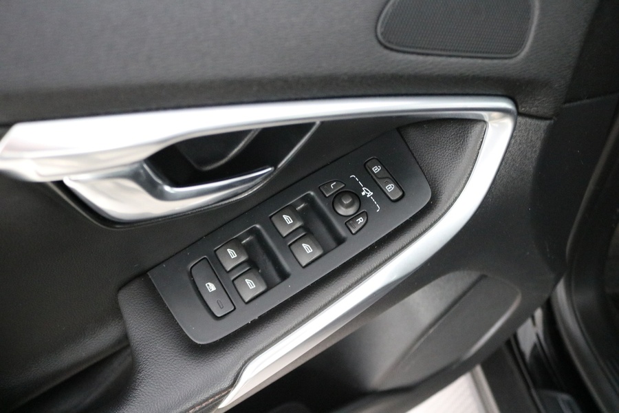 Volvo V40 Cross Country vaihtoauto