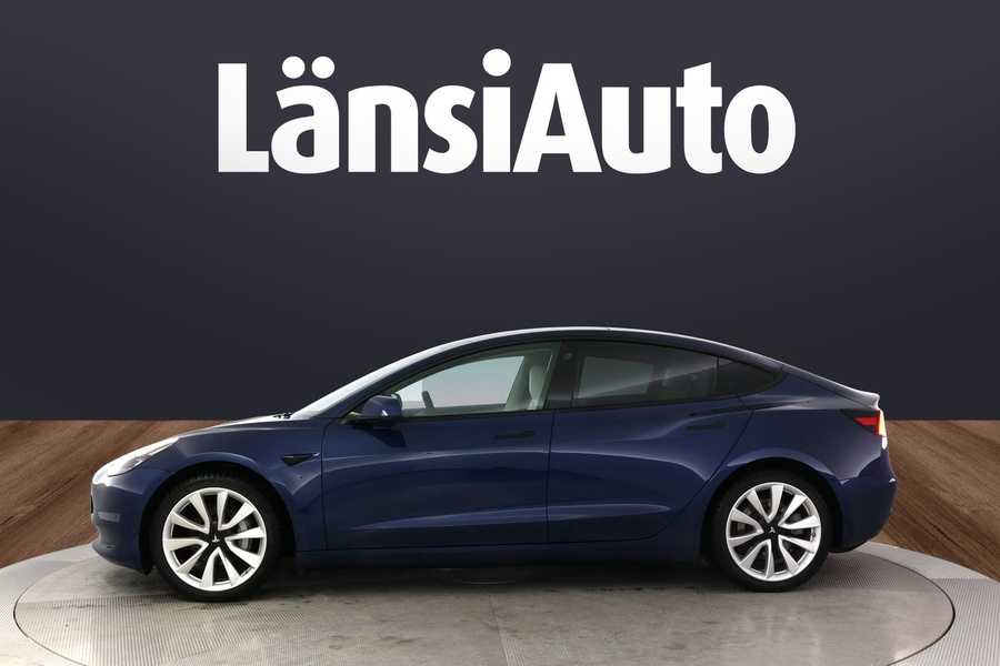 Tesla Model 3 vaihtoauto