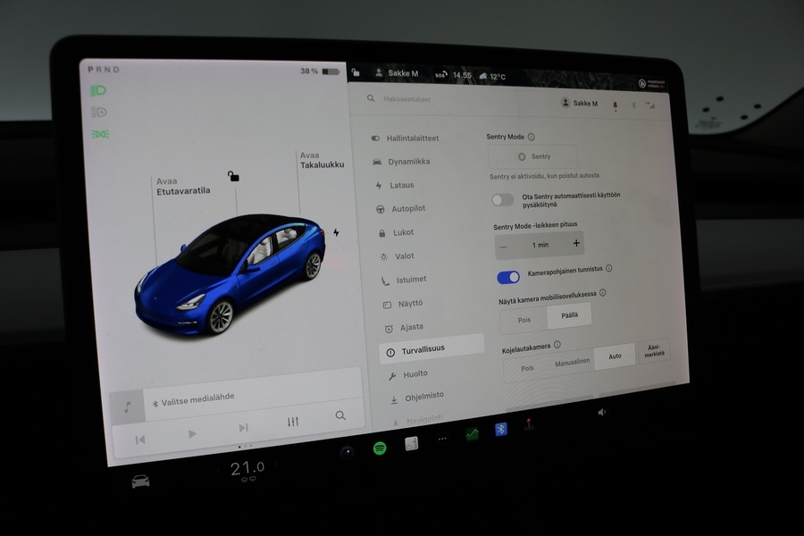 Tesla Model 3 vaihtoauto