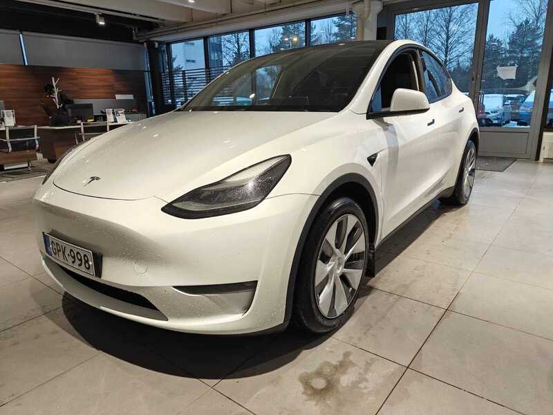 Tesla Model Y vaihtoauto