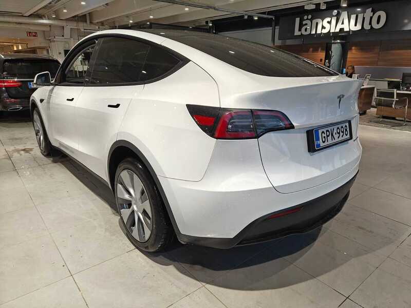 Tesla Model Y vaihtoauto