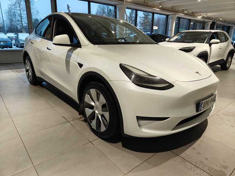 Tesla Model Y vaihtoauto
