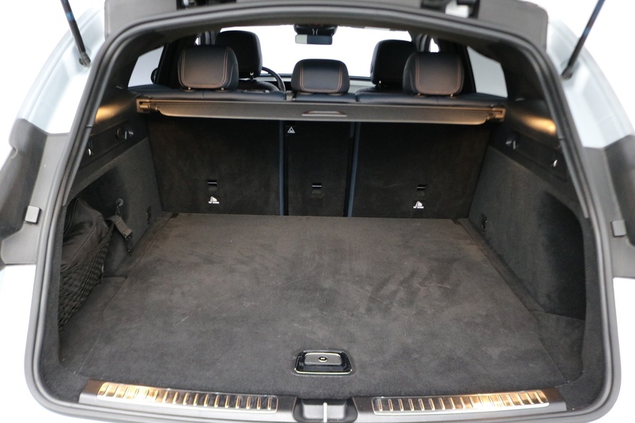 Mercedes-Benz EQC vaihtoauto