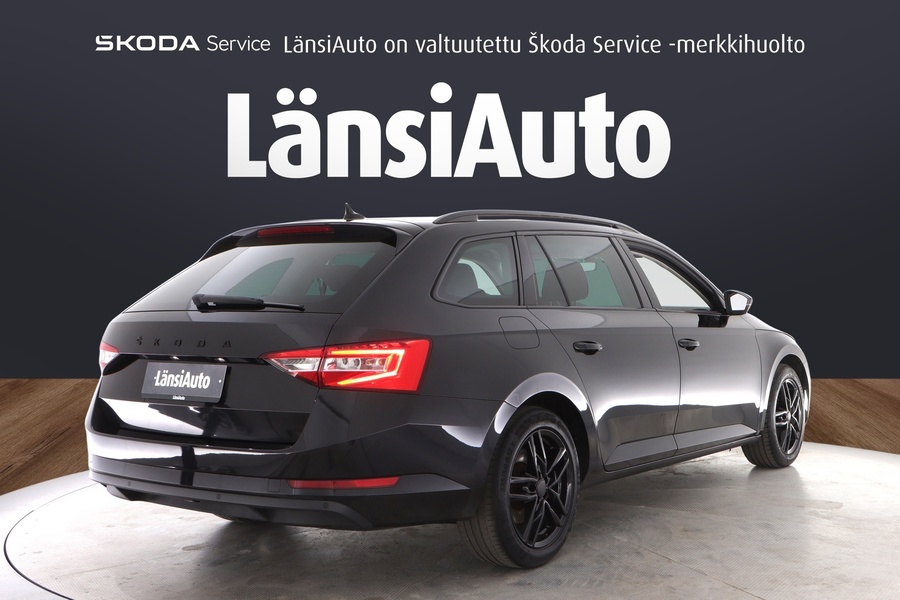 Skoda Superb vaihtoauto