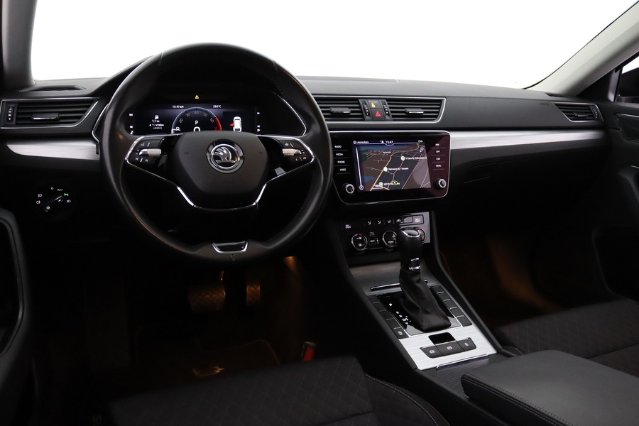 Skoda Superb vaihtoauto