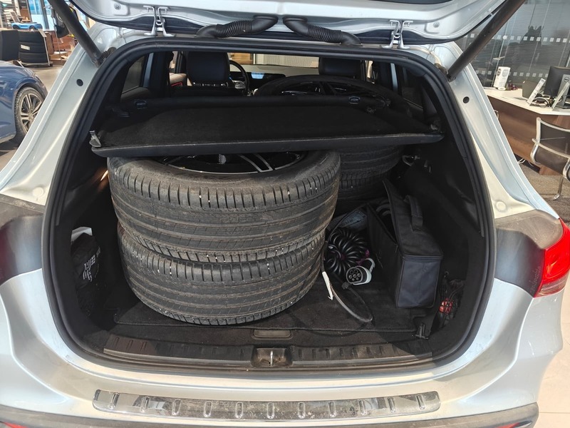 Mercedes-Benz EQA vaihtoauto