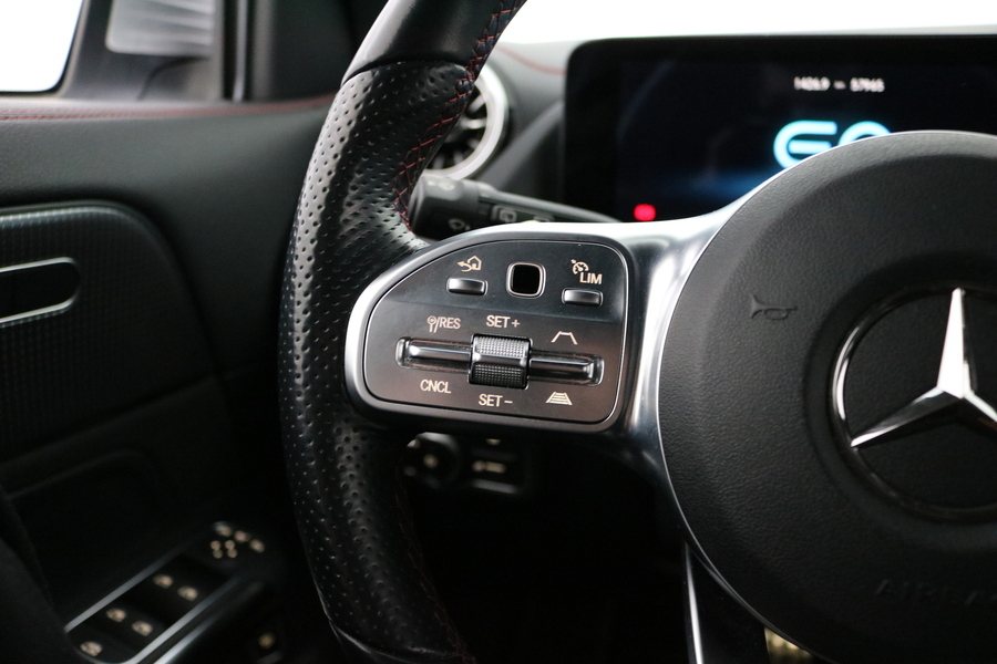 Mercedes-Benz EQA vaihtoauto