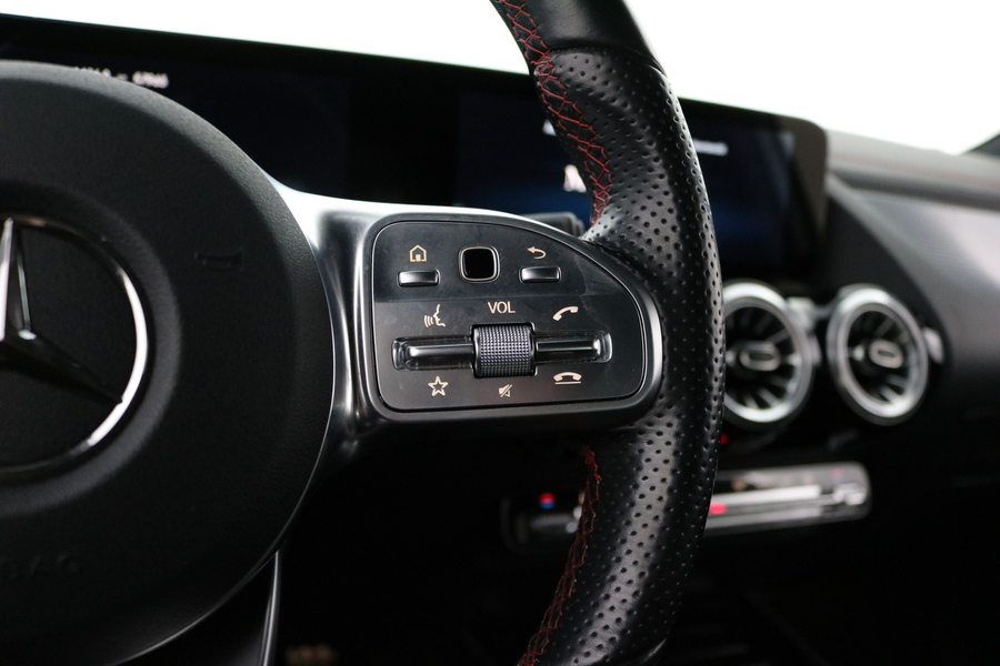 Mercedes-Benz EQA vaihtoauto