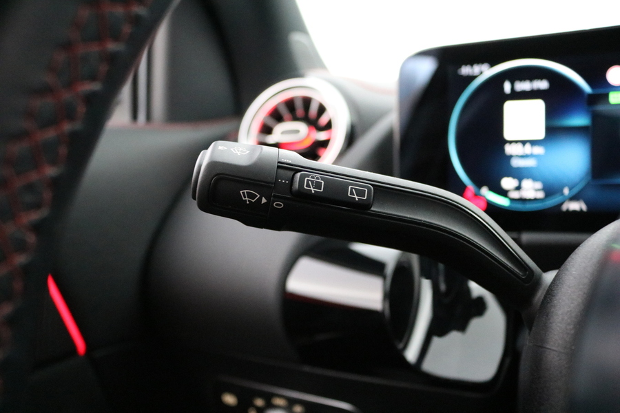 Mercedes-Benz EQA vaihtoauto