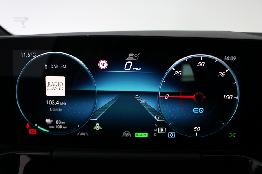 Mercedes-Benz EQA vaihtoauto