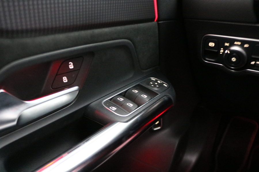 Mercedes-Benz EQA vaihtoauto