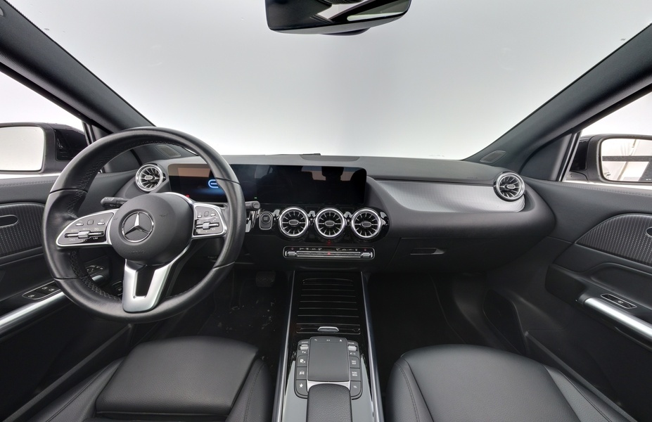 Mercedes-Benz EQA vaihtoauto