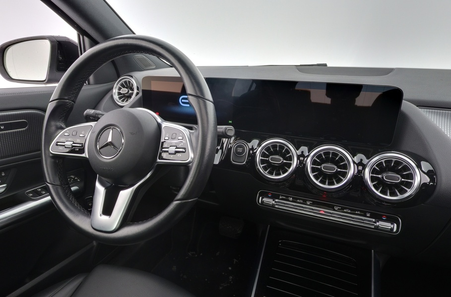 Mercedes-Benz EQA vaihtoauto