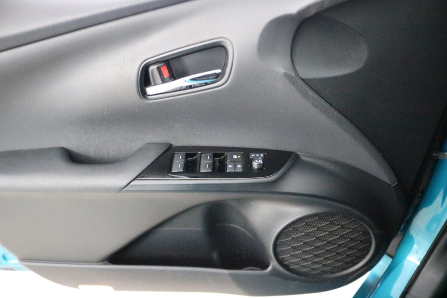 Toyota Prius Plug-in vaihtoauto