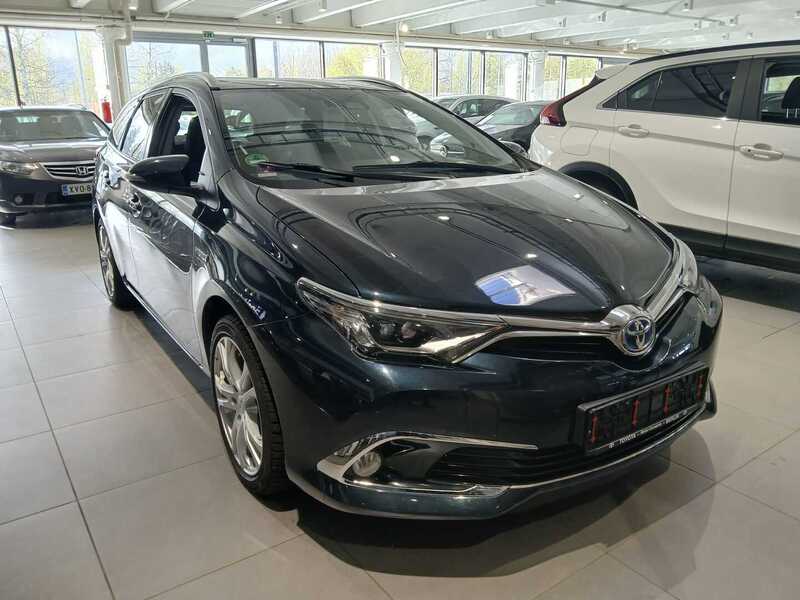 Toyota Auris vaihtoauto