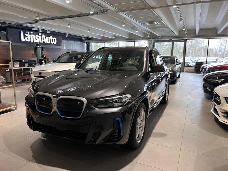 BMW iX3 vaihtoauto