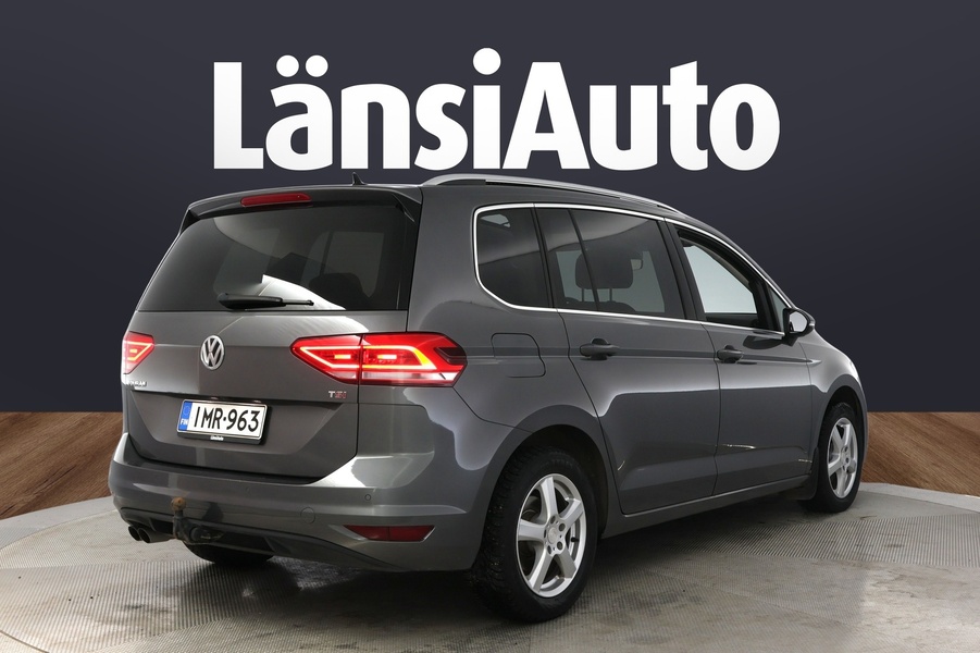 Volkswagen Touran vaihtoauto