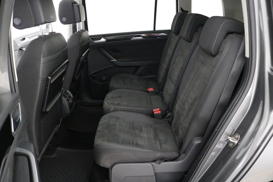 Volkswagen Touran vaihtoauto