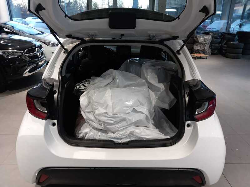 Toyota Yaris vaihtoauto